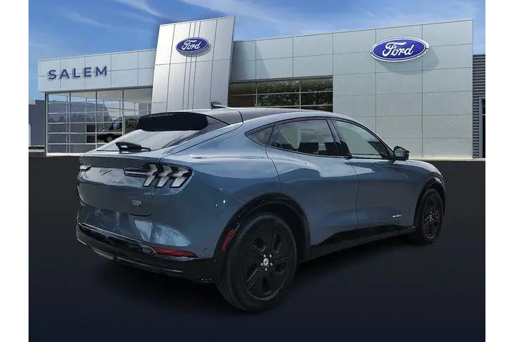 $33540 : Ford Mustang Mach-E 2023 AWD image 3