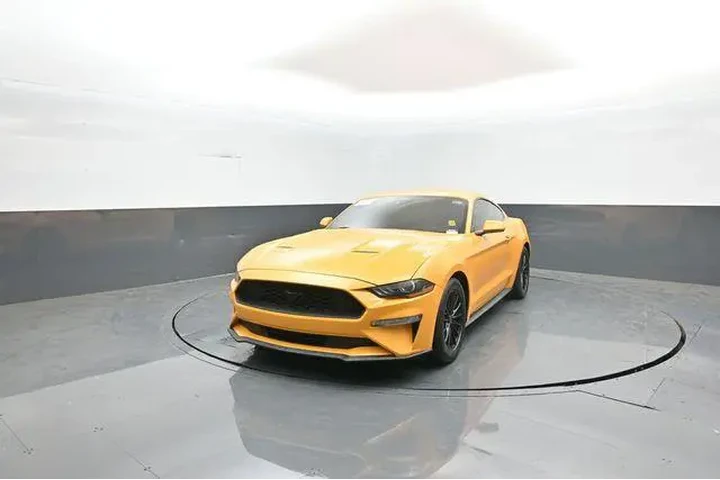 $26899 : Ford Mustang 2022 EcoBoost 2 image 3
