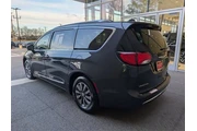 $24826 : Chrysler Pacifica Hybrid 201 thumbnail