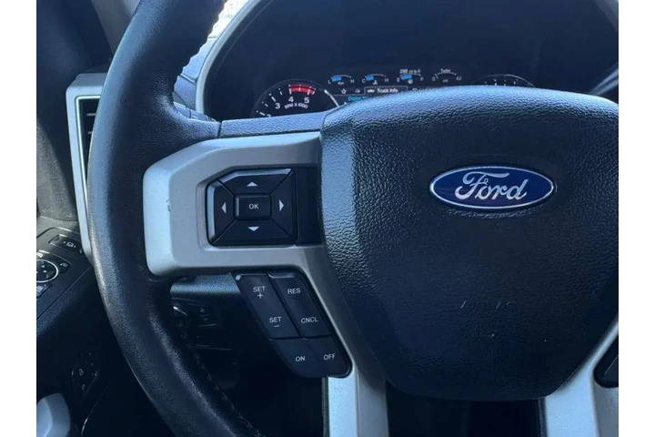 2019 F-250 SD Lariat image 8