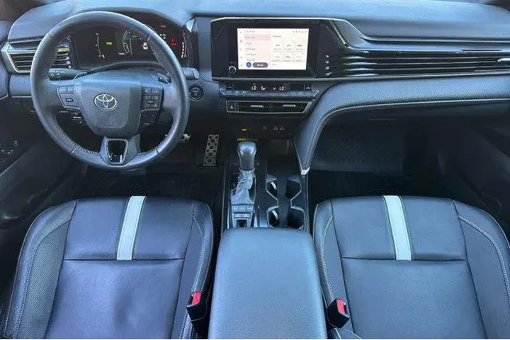 $26900 : Toyota Camry 2025 SE 4dr Sed image 6