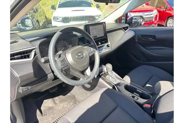 $25498 : Toyota Corolla 2025 LE 4dr S image 9