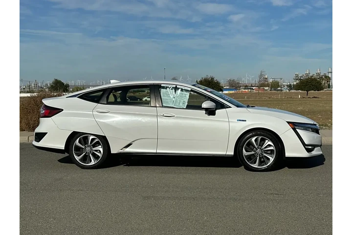 $21767 : Honda Clarity Plug-In Hybrid image 3
