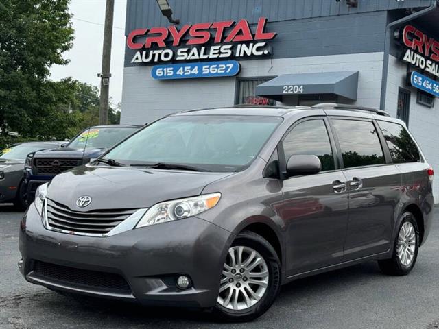 $14495 : 2014 Sienna XLE 8-Passenger image 1