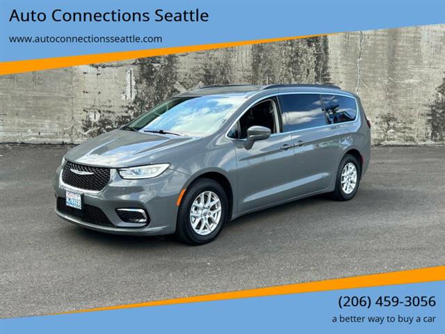 $22888 : 2022 Pacifica Touring L image 2