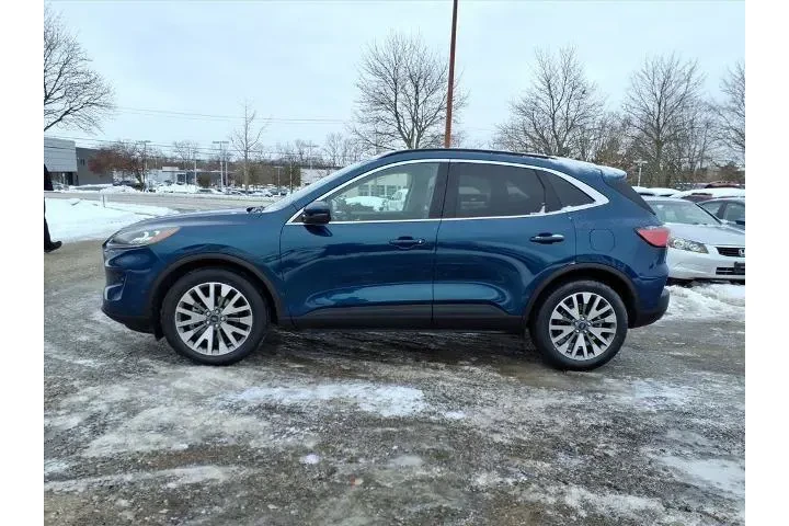 $18488 : Ford Escape 2020 AWD Titaniu image 2