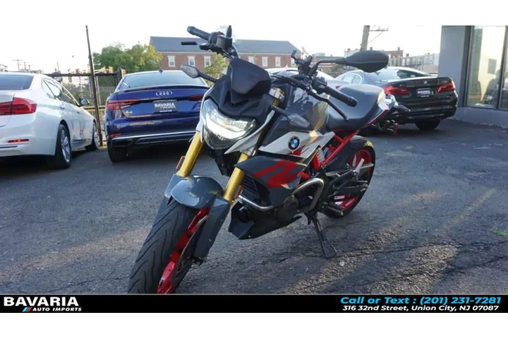 $2988 : 2021 G 310 R Motorcycle image 3