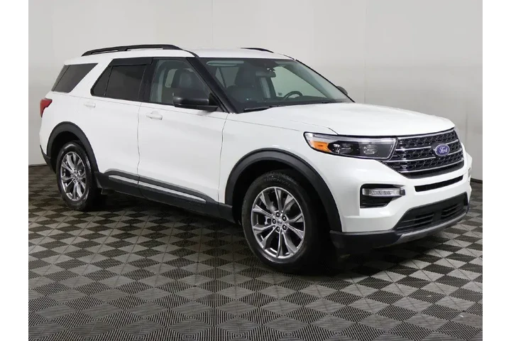 $24149 : Ford Explorer 2022 AWD XLT 4 image 2