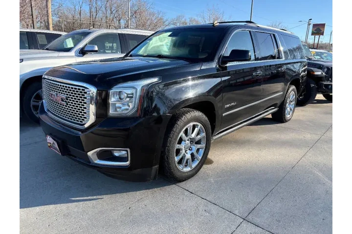 $19950 : 2015 GMC Yukon XL Denali image 2