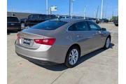 $16495 : Chevrolet Malibu 2023 LT 4dr thumbnail