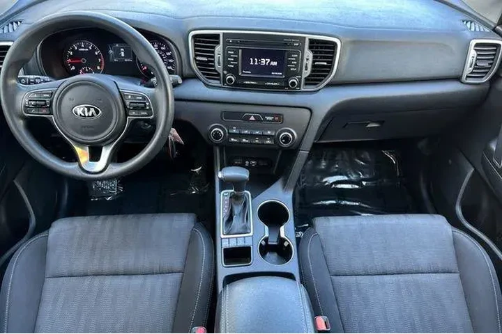 $9317 : Kia Sportage 2017 AWD LX 4dr image 10
