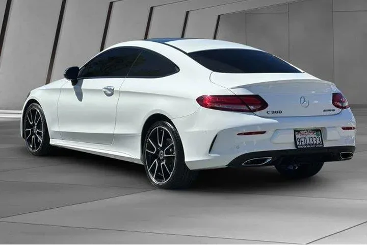 $27500 : Mercedes-Benz C-Class 2022 C image 10