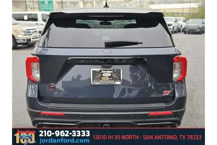 $31475 : Ford Explorer 2022 AWD ST 4d image 4