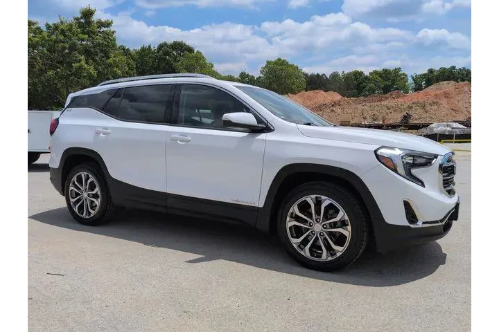 $17960 : GMC Terrain 2020 SLT 4dr SUV image 2