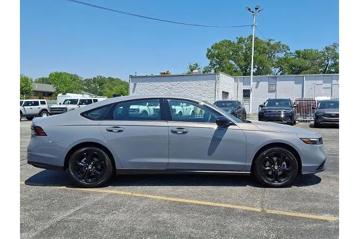 $30730 : Honda Accord 2025 SE 4dr Sed image 7