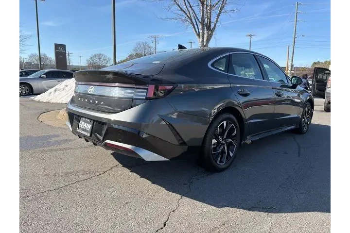 $20382 : Hyundai SONATA 2024 SEL 4dr image 7