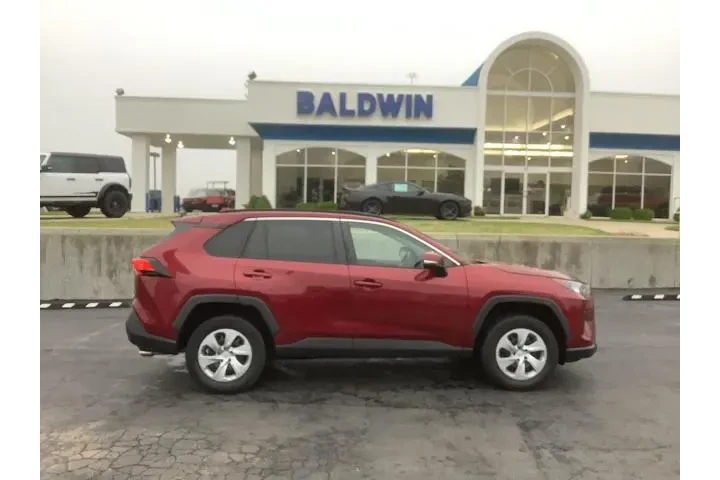 $24950 : Toyota RAV4 2021 AWD LE 4dr image 8