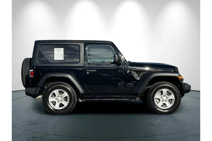 $29498 : Jeep Wrangler 2022 4x4 Sport image 3