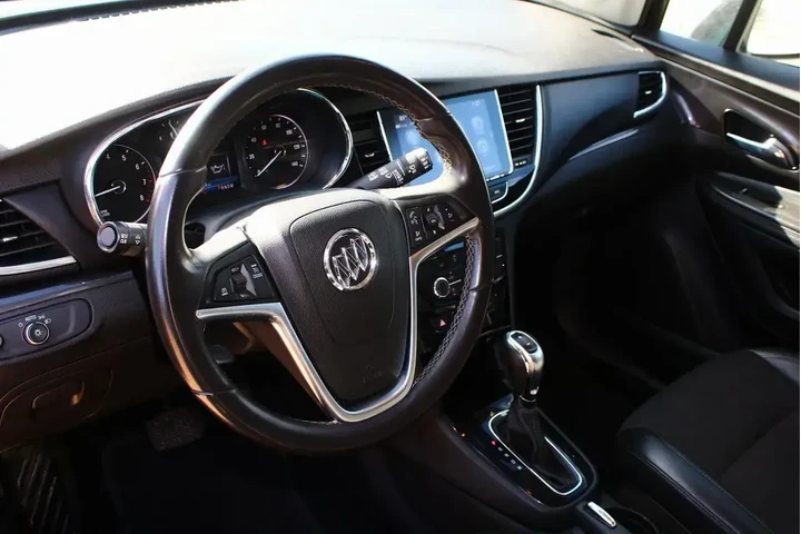 $13499 : Buick Encore 2020 AWD Prefer image 2