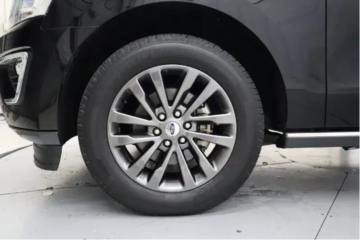 $22888 : Ford Expedition 2020 4x2 Lim image 10