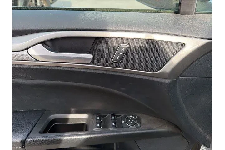 $18992 : Ford Fusion 2020 SE 4dr Seda image 5