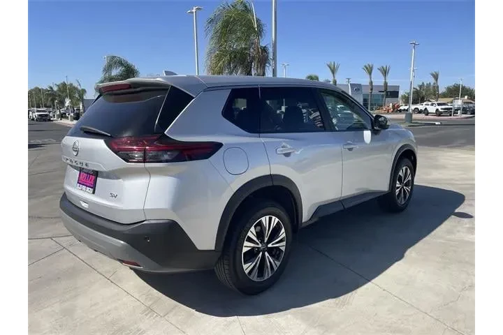 $19767 : Nissan Rogue 2023 SV 4dr Cro image 8