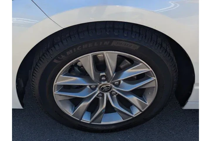 $29999 : Toyota Avalon 2022 XLE 4dr S image 7