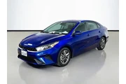 $16862 : Kia Forte 2023 LX 4dr Sedan thumbnail