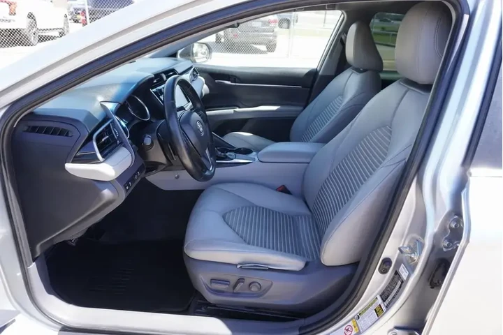 $10488 : Toyota Camry 2019 SE 4dr Sed image 7