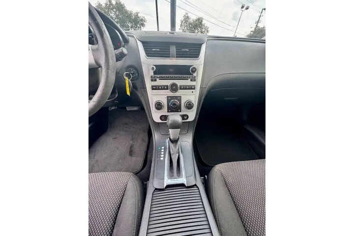 $2000 : 2011 Malibu LT image 9