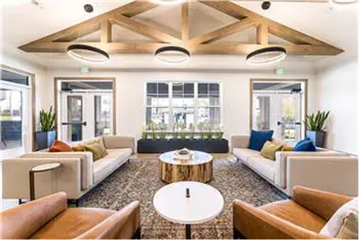 $1650 : Rental property with 2 bedro image 5