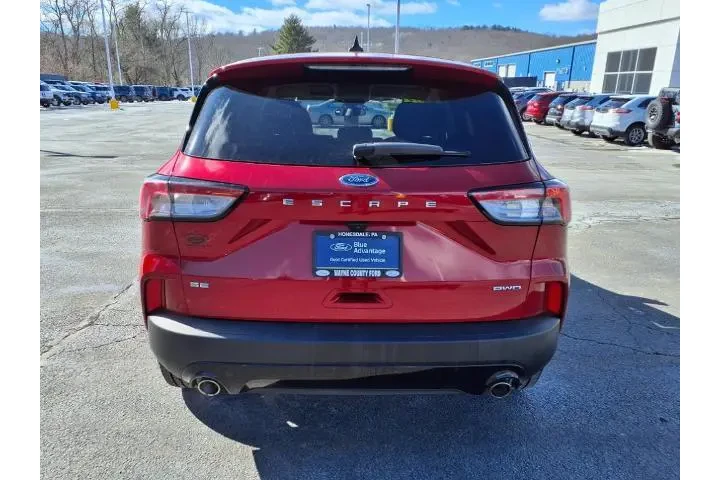 $25995 : Ford Escape 2022 AWD SE 4dr image 4