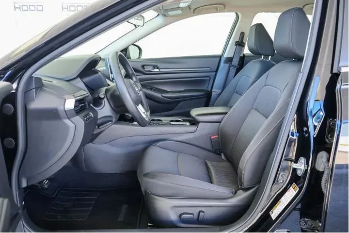 $19150 : Nissan Altima 2024 2.5 SV 4d image 7