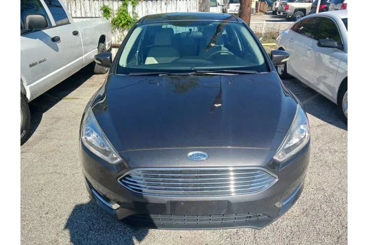 $7900 : 2018 Focus Titanium image 6