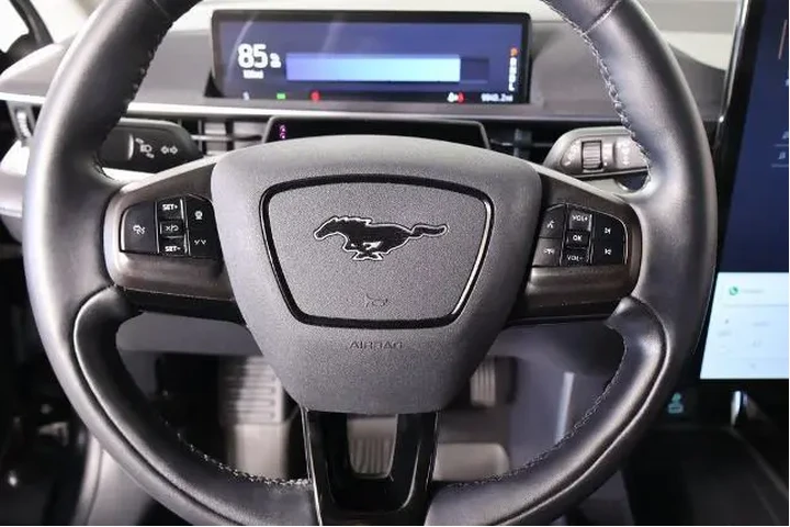 $24825 : Ford Mustang Mach-E 2023 Sel image 3