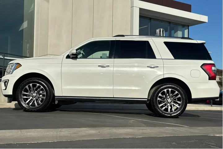 $33900 : Ford Expedition 2021 4x2 Lim image 6
