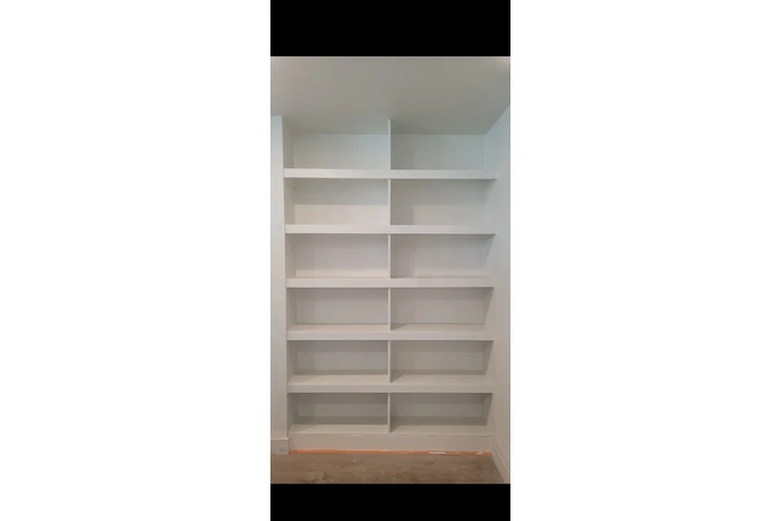 Carpintero buscando empleo image 1