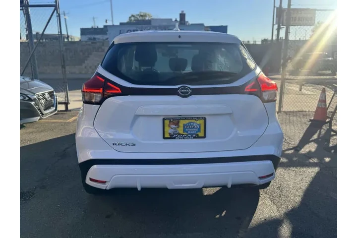 $19995 : 2023 Kicks S image 7