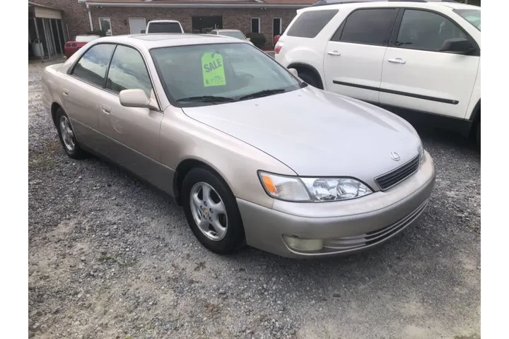 $4995 : 1999 ES 300 image 9