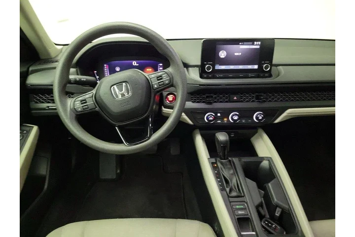 $23998 : Honda Accord 2023 LX 4dr Sed image 10