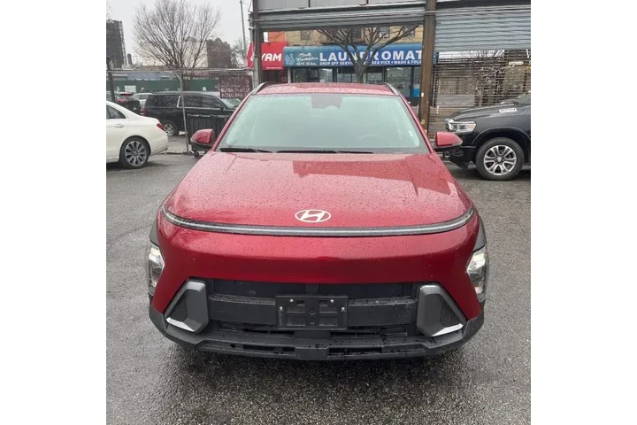 $20799 : Hyundai KONA 2025 SEL 4dr Cr image 2