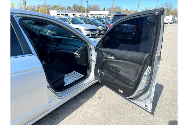 $8980 : 2012 Accord Sdn 4dr I4 Auto SE image 8