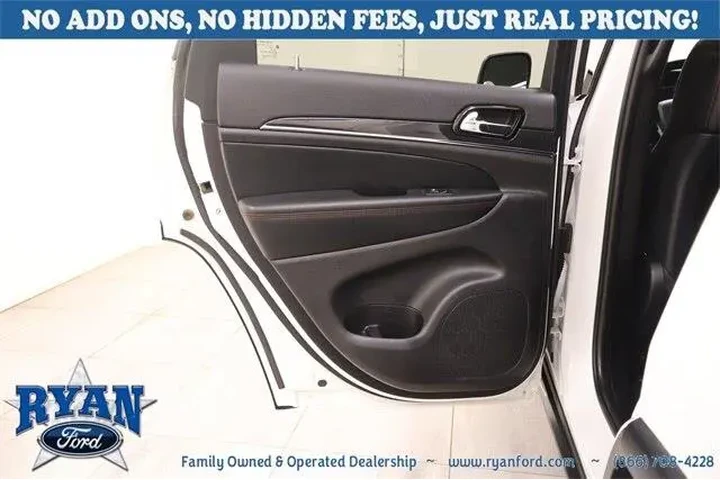 Jeep Grand Cherokee 2021 4x4 image 8