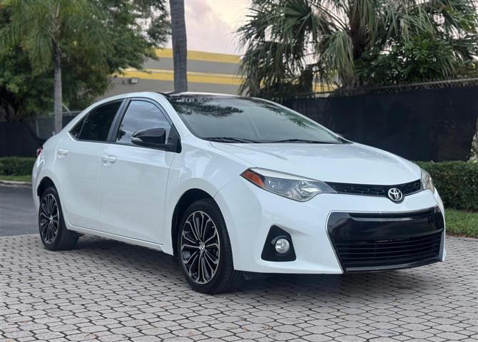 $9500 : 2015 Toyota Corolla S image 10