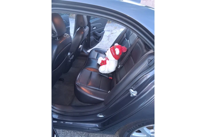 $4800 : Vendo Carro Excelente image 8