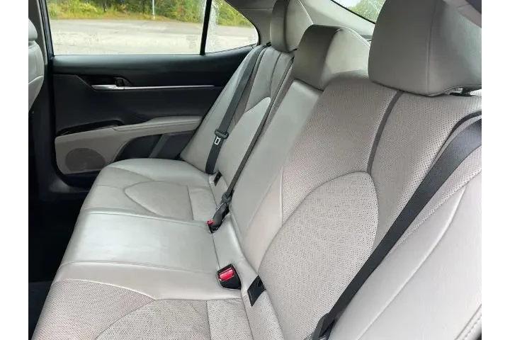 $29390 : Toyota Camry 2023 XSE V6 4dr image 8