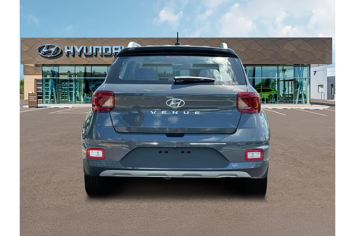 $21695 : Hyundai VENUE 2025 Limited 4 image 6