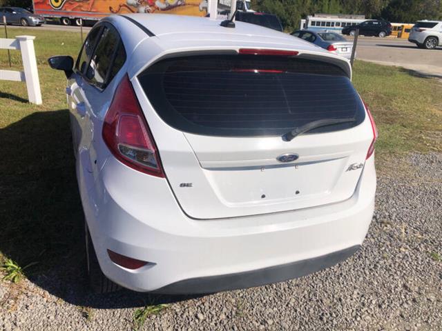 $8995 : 2014 Fiesta SE image 8