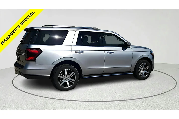 $30792 : Ford Expedition 2023 4x2 Lim image 8