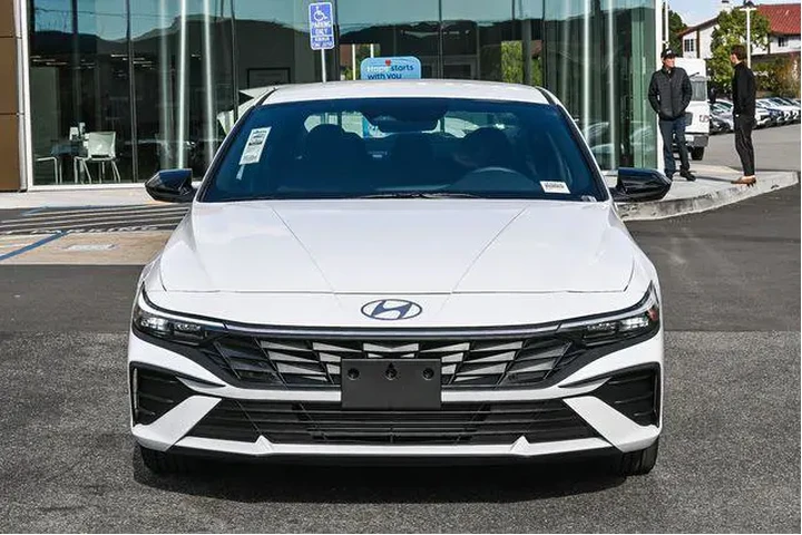 $23500 : Hyundai ELANTRA 2026 SEL Spo image 2